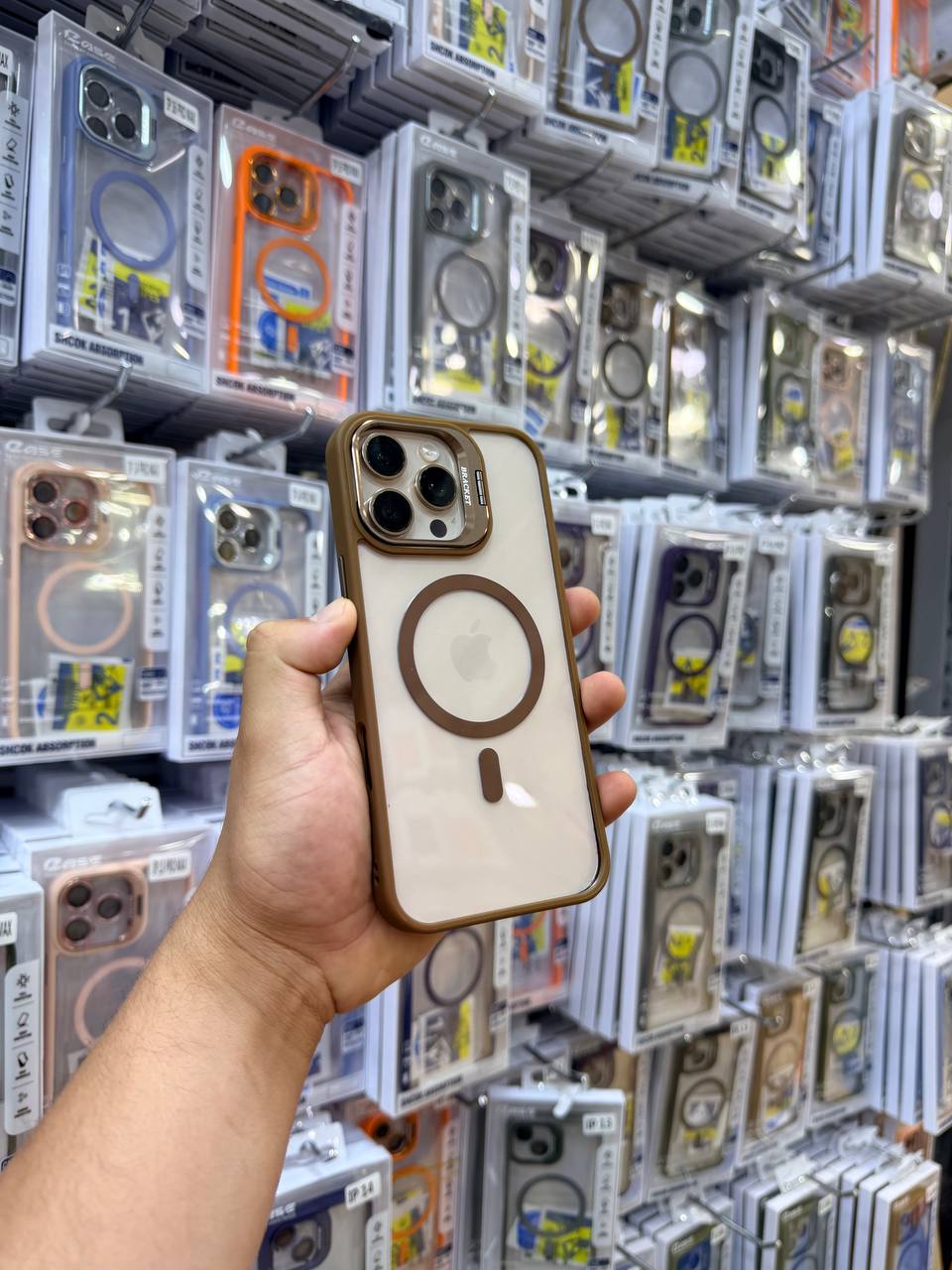 Antichoc 3 in 1 original ( magsafe + support + lentille camera ) Brown