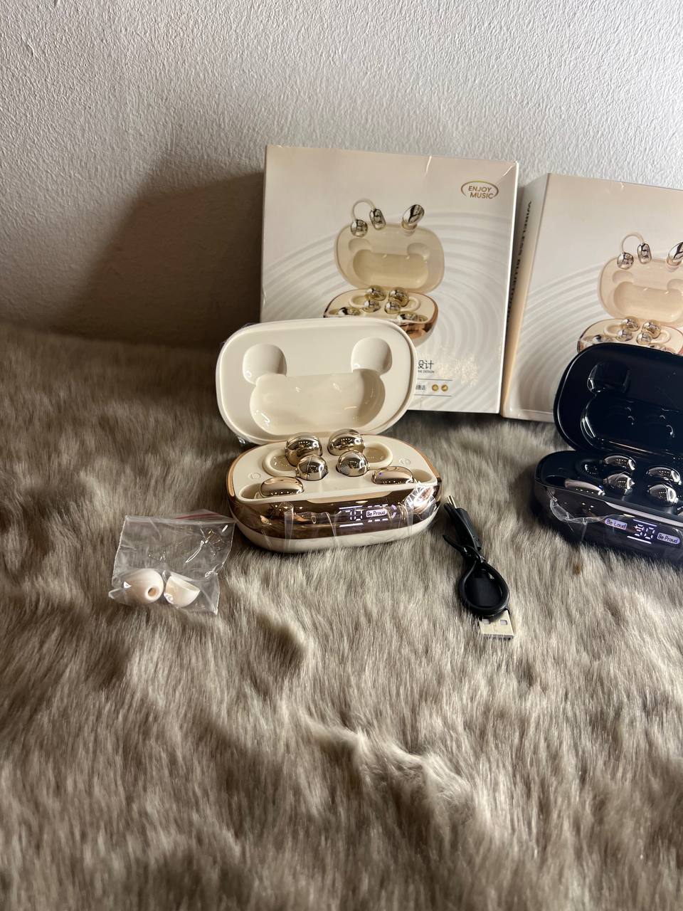 Ecouteur 3 in 1 ( airpods + airpods sport + powerbank )