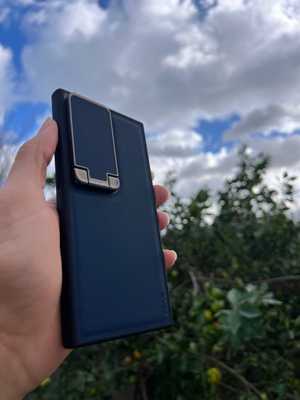 Antichoc Leather Original avec support et protection camera