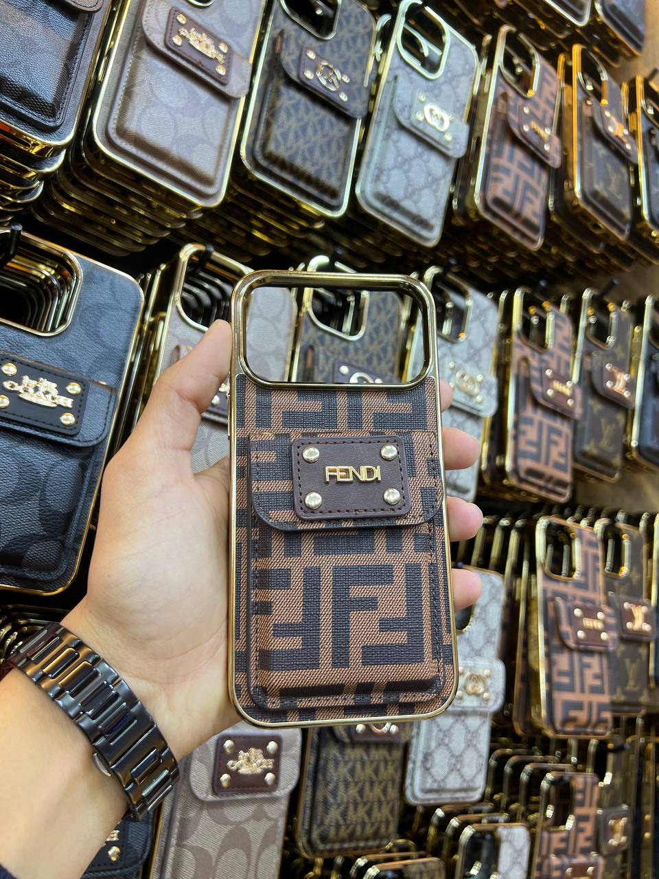 Antichoc fendi original pou iphone